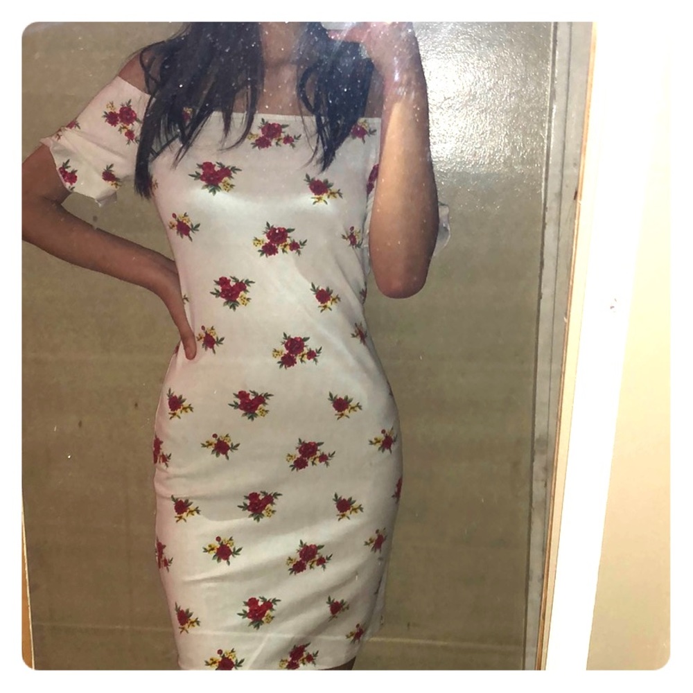 Cute dress with little flowers on it